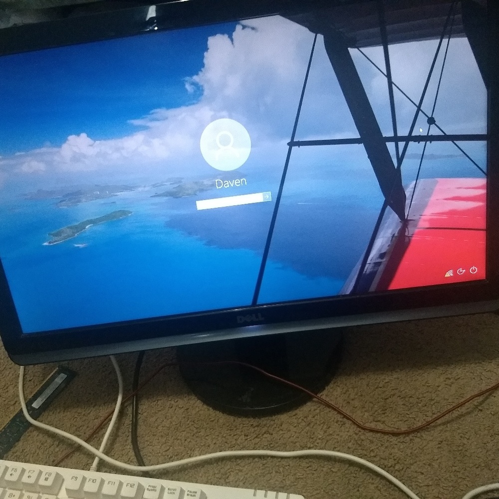 Computer Monitor, Gaming Keyboard and Mouse - Picture 2 of 3